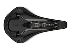 Fizik Selle Vento Argo R3 Adaptive 9 Fizik Selle Vento Argo R3 Adaptive -Vélo Pièces Magasin 20110374 Fizik Vento Argo R3 Adaptive Sattel 70F1D00A1P002 4